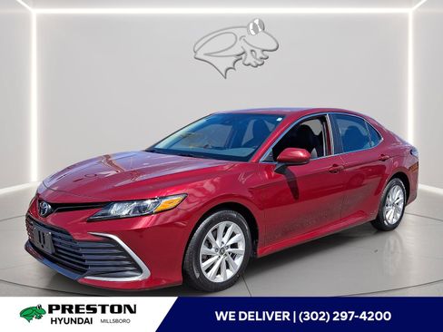 Used 2021 Toyota Camry LE w/ Carpet Mat Package (TMS) AWD/4WD image 1