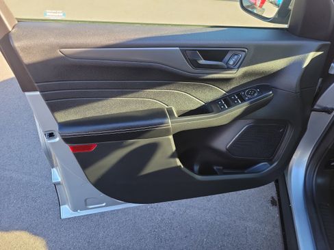 Used 2023 Ford Escape Active w/ Cold Weather Package image 15