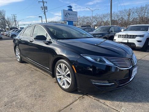 Used 2016 Lincoln MKZ AWD w/ Equipment Group 300A Reserve image 3