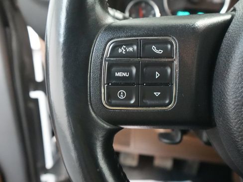 Used 2013 Jeep Wrangler Unlimited Rubicon w/ Dual Top Group AWD/4WD image 33