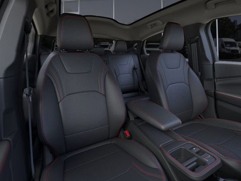 Used 2025 Ford Mustang Mach-E Premium w/ Sport Appearance Package image 10