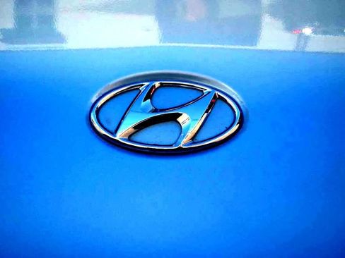 Used 2011 Hyundai Genesis 2.0T image 7