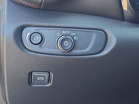 Certified 2023 Chevrolet Blazer RS w/ Driver Confidence II Package image 26