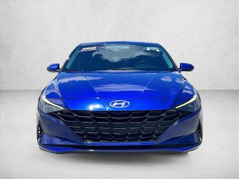 Used 2021 Hyundai Elantra SEL FWD image 3