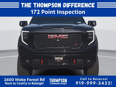 Used 2023 GMC Sierra 1500 AT4 w/ AT4 Premium Package AWD/4WD image 8