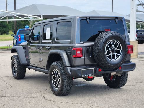 Used 2025 Jeep Wrangler Unlimited Rubicon AWD/4WD image 7