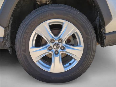 Certified 2021 Toyota RAV4 XLE image 9