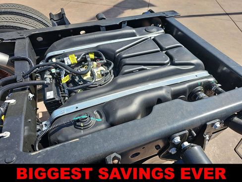 New 2025 Ford F550 4x4 Regular Cab Super Duty image 13