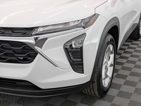 New 2026 Chevrolet Trax LS w/ LS Convenience Package FWD image 10
