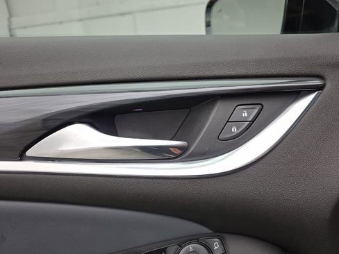 Certified 2023 Buick Enclave Essence image 21