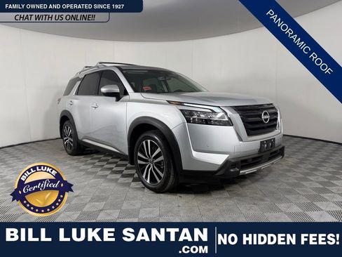 Used 2024 Nissan Pathfinder Platinum w/ Cargo Package image 1