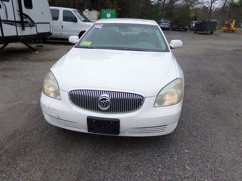 Used 2006 Buick Lucerne CX w/ Entertainment Package image 2