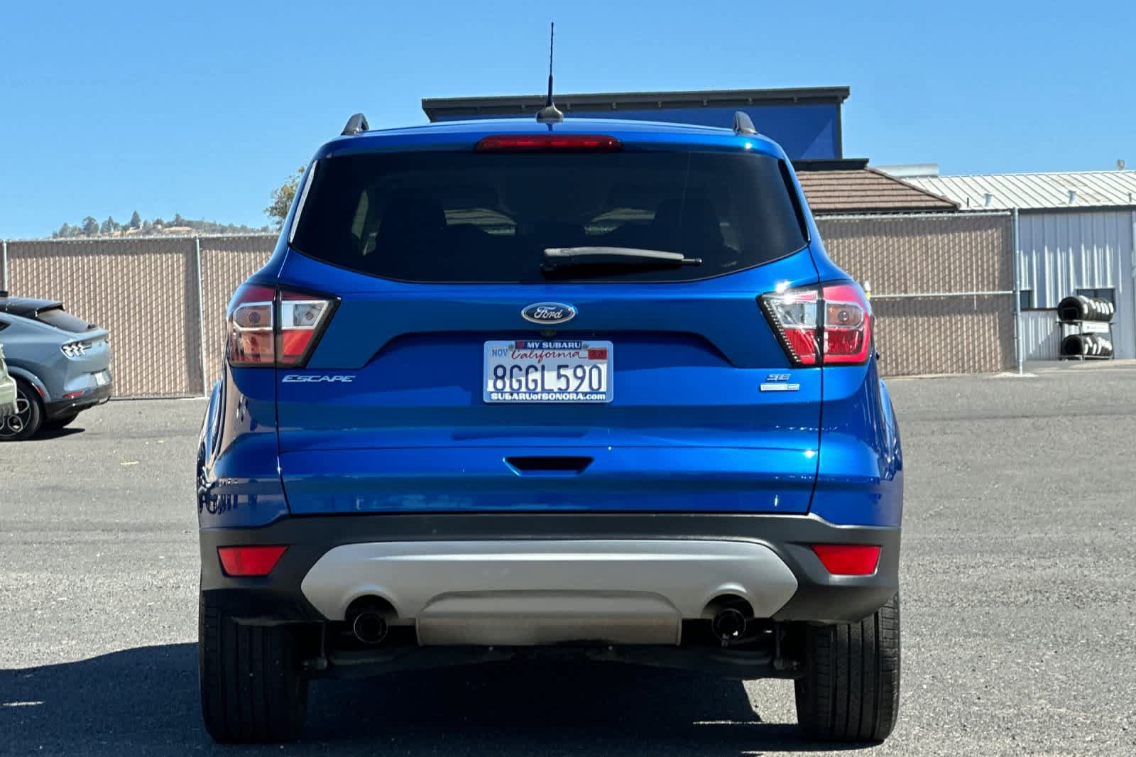 Used 2018 Ford Escape SE w/ SE Sync 3 Package AWD/4WD image 4