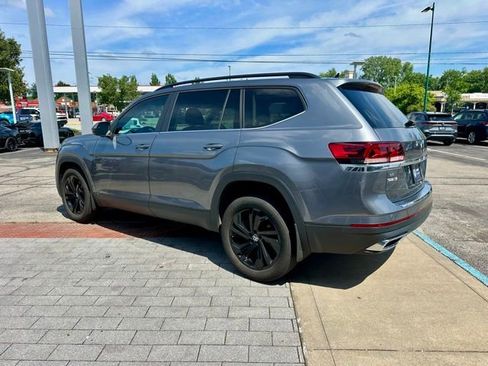 Used 2023 Volkswagen Atlas SE w/ Black Wheel Package AWD/4WD image 5