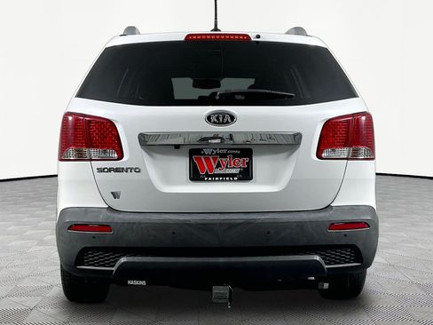 Used 2011 Kia Sorento LX w/ Convenience Pkg AWD/4WD image 5
