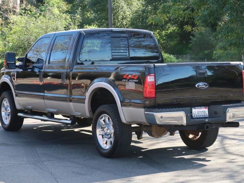 Used 2008 Ford F350 Lariat image 2