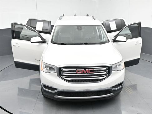 Used 2018 GMC Acadia SLT image 39