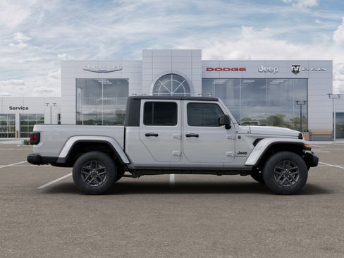 New 2025 Jeep Gladiator Sport image 26