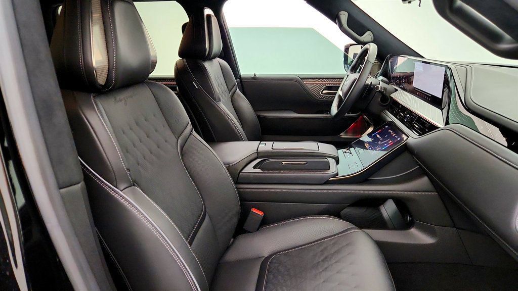 Used 2025 INFINITI QX80 Autograph AWD/4WD image 25
