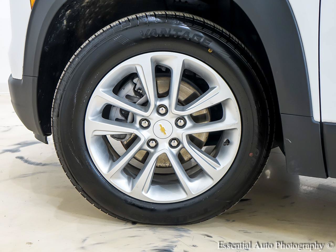 Used 2024 Chevrolet TrailBlazer LS FWD image 12