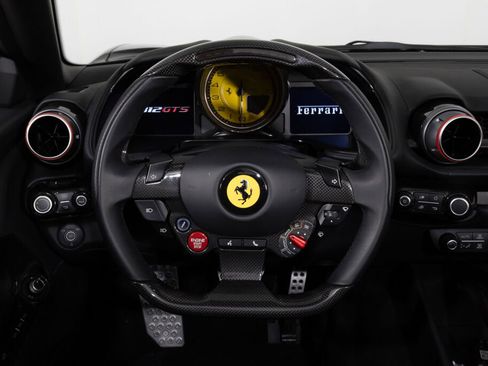 Used 2023 Ferrari 812 GTS image 35