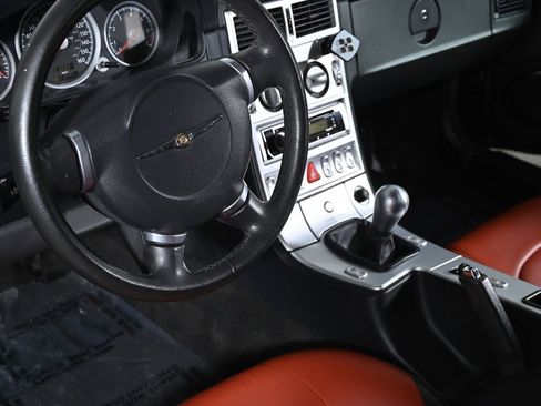 Used 2005 Chrysler Crossfire Convertible image 15