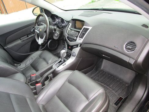 Used 2015 Chevrolet Cruze LT w/ Sun, Sound and Sport Package FWD image 14