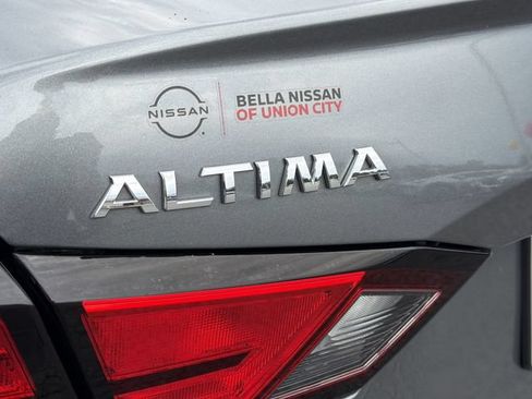 Used 2022 Nissan Altima 2.5 SV w/ SV Premium Package FWD image 26