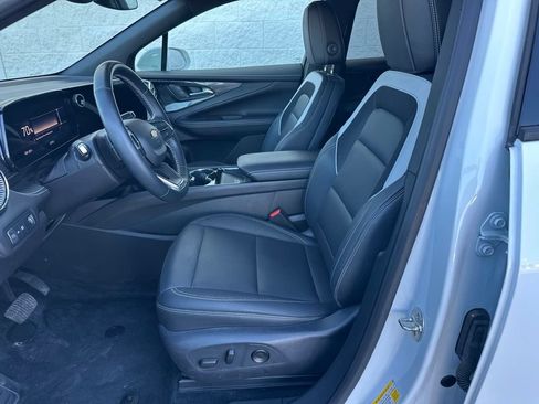 Used 2024 Chevrolet Blazer EV LT AWD/4WD image 9