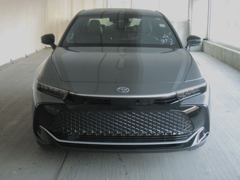 New 2026 Toyota Crown Limited image 4