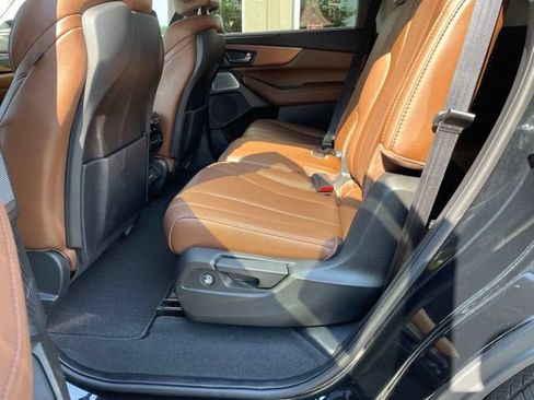 Used 2025 Acura MDX SH-AWD w/ Technology Package image 16