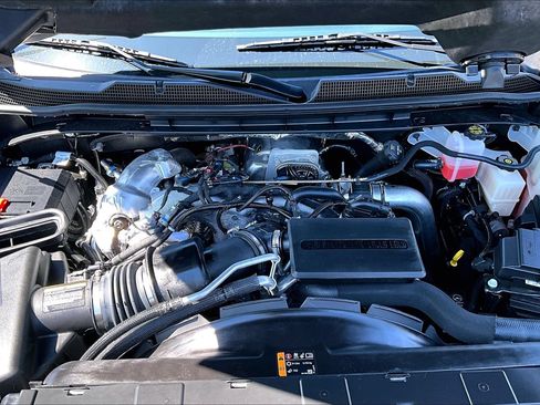 Used 2025 Chevrolet Silverado 2500 LTZ w/ Trail Boss Package AWD/4WD image 9