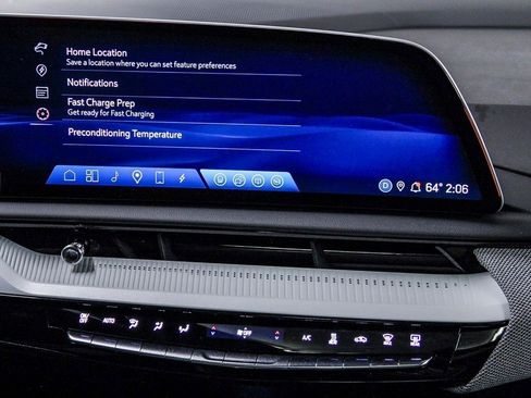 Certified 2025 Cadillac Optiq Luxury 1 image 13