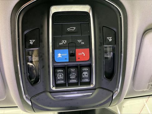 Used 2022 Jeep Grand Cherokee Limited 4xe w/ MOPAR Finishing Package image 27