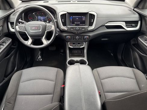 Used 2024 GMC Terrain SLE w/ Driver Convenience Package image 14