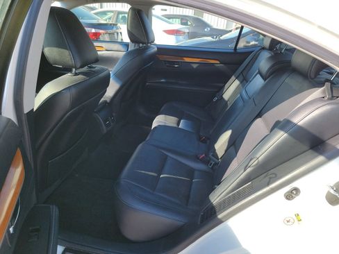 Used 2013 Lexus ES 300h w/ Luxury Pkg image 14
