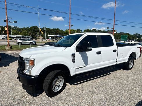 Used 2022 Ford F250 XL w/ Power Equipment Group AWD/4WD image 7