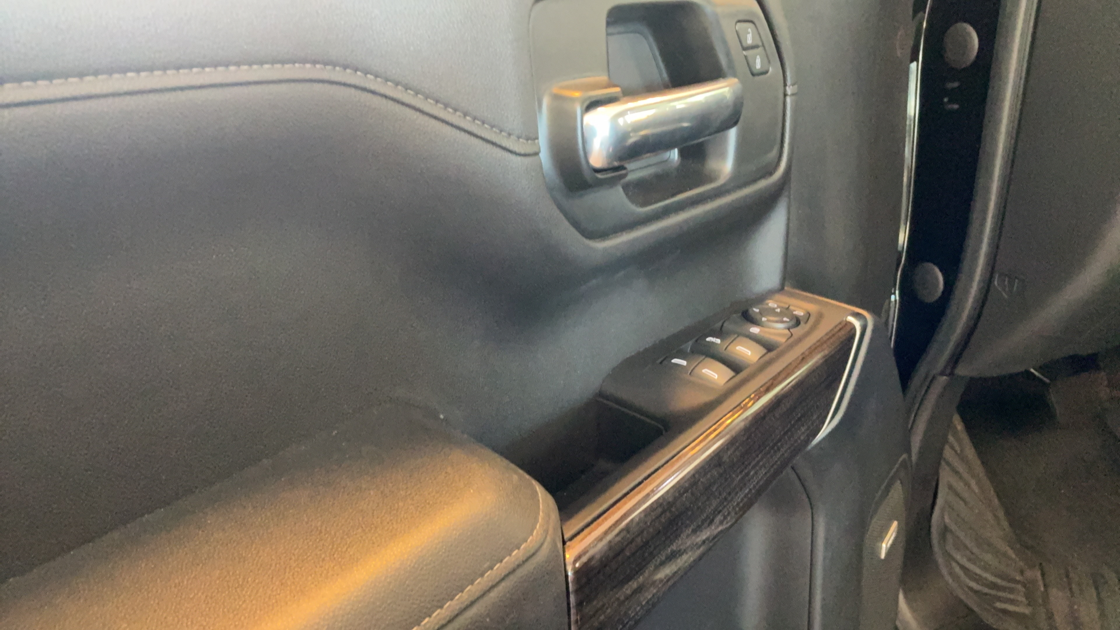 Used 2021 Chevrolet Silverado 1500 RST w/ All Star Edition Plus AWD/4WD image 23