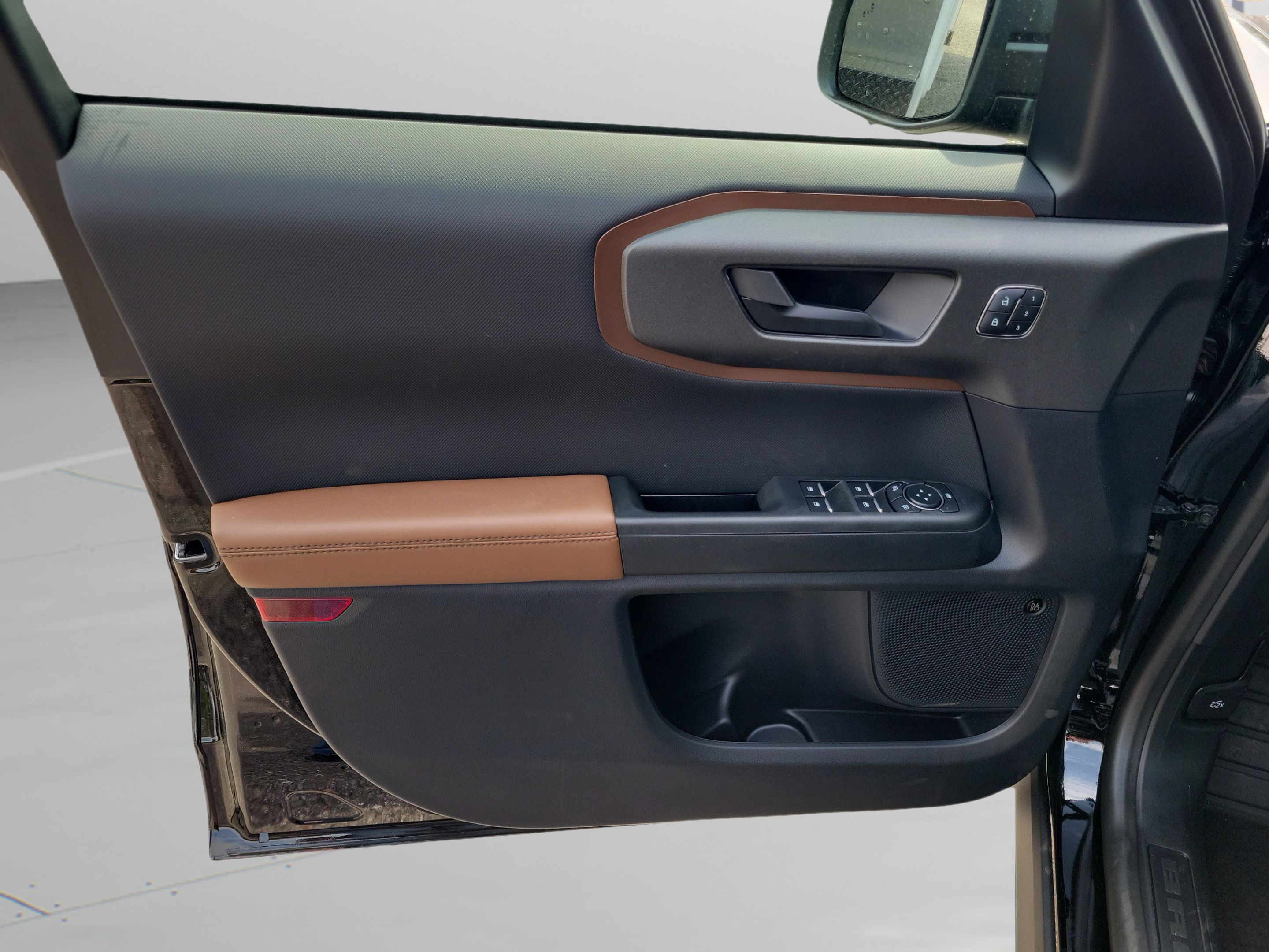 New 2026 Ford Bronco Sport Outer Banks w/ Outer Banks Tech Package+ AWD/4WD image 14