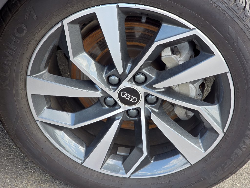 Certified 2023 Audi Q5 2.0T Premium w/ Convenience Package AWD/4WD image 10