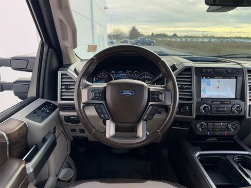 Used 2019 Ford F350 Limited image 13