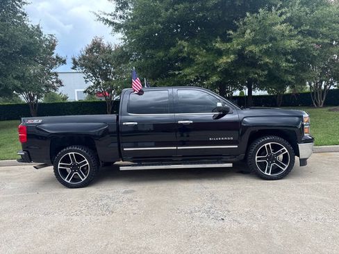 Used 2015 Chevrolet Silverado 1500 LTZ Z71 w/ LTZ Plus Package AWD/4WD image 2