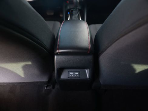 Used 2023 Toyota Corolla SE w/ SE Package image 31