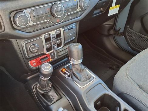 New 2026 Jeep Gladiator Willys image 15