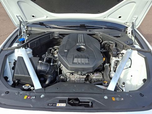 Used 2023 Genesis G70 2.0T image 28