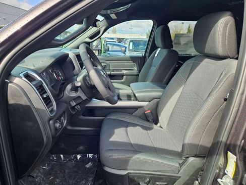 New 2026 RAM 2500 Big Horn AWD/4WD image 12