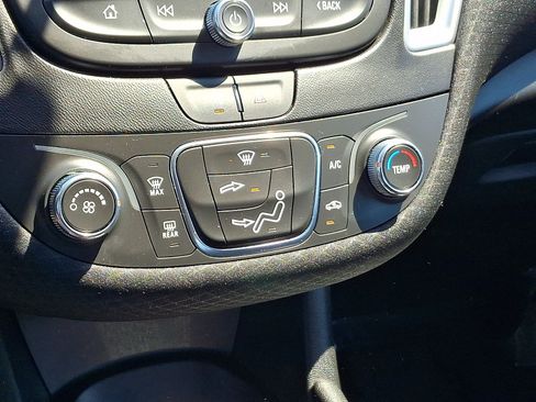 Used 2023 Chevrolet Malibu LS FWD image 15