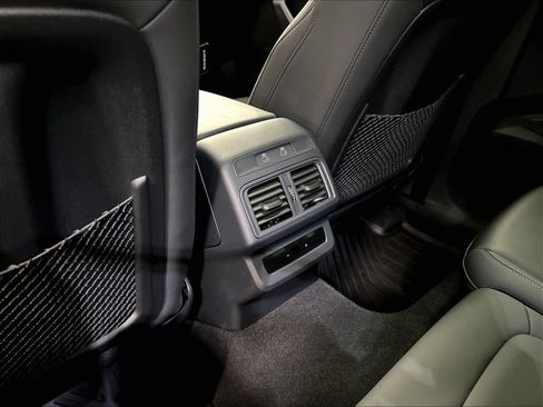 Certified 2025 Audi Q5 Premium AWD/4WD image 35
