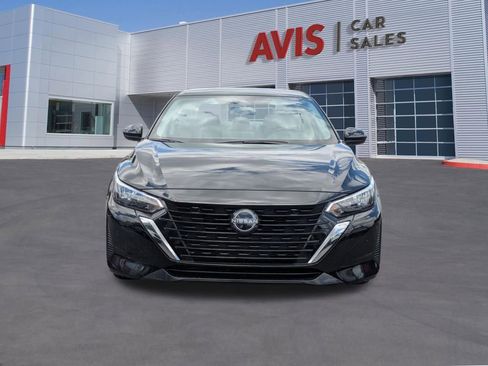 Used 2025 Nissan Sentra SV image 2