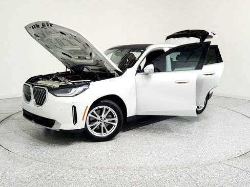 Used 2025 BMW X3 xDrive30i w/ Convenience Package image 6